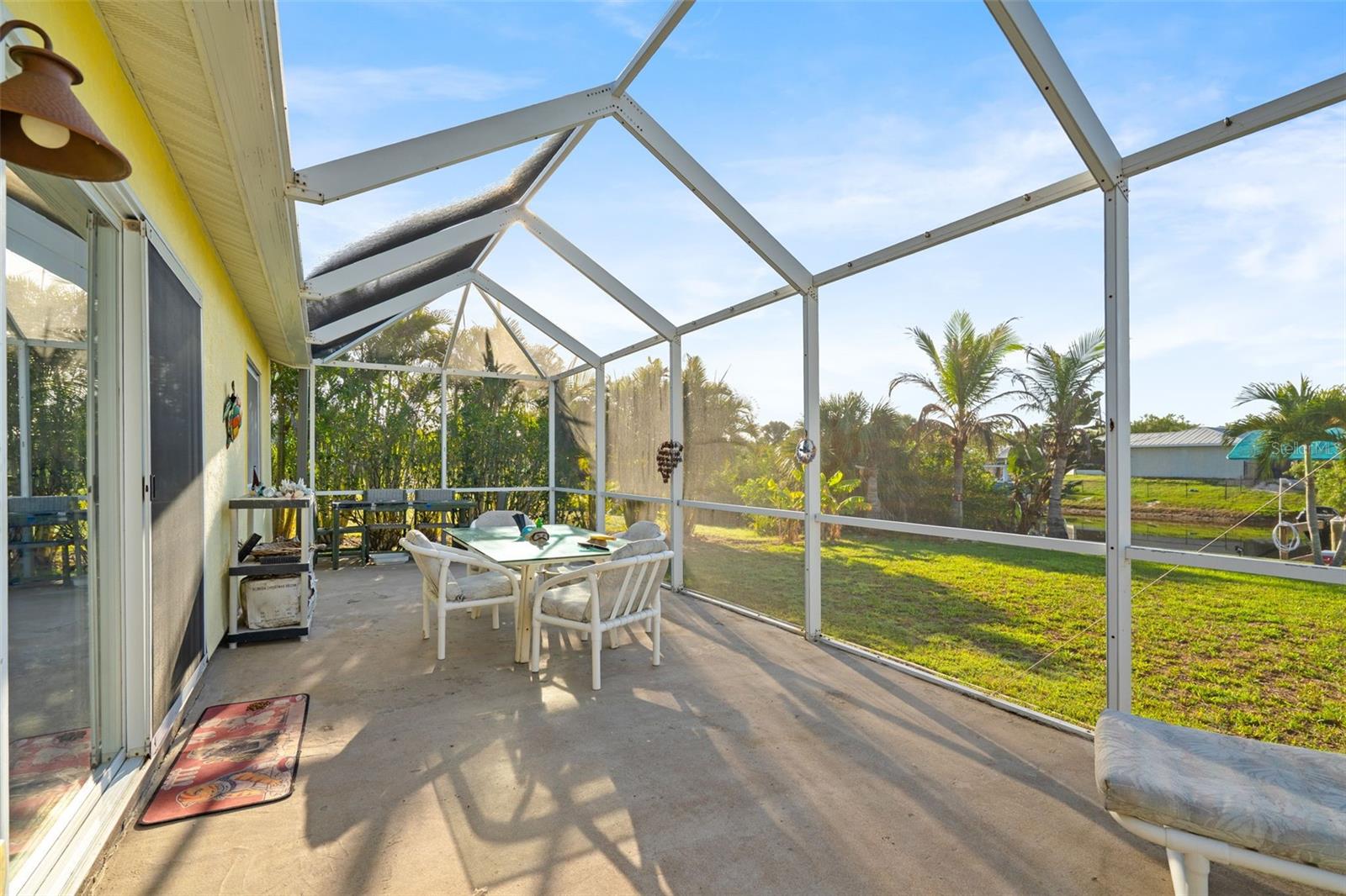 18234 AVONSDALE CIR, PORT CHARLOTTE, FL, 33948