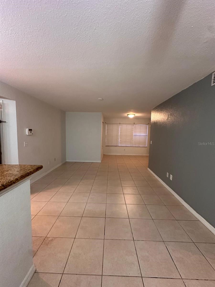 5112 CONROY RD #11, ORLANDO, FL, 32811