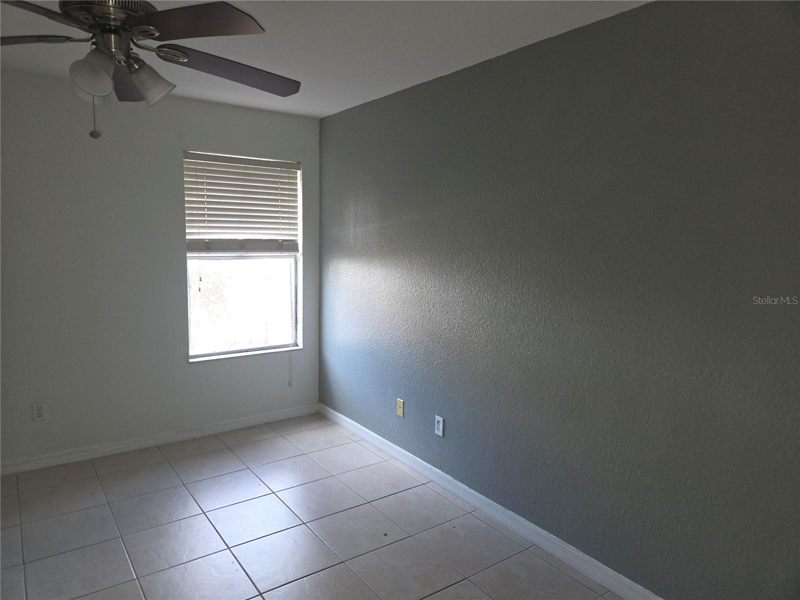 5112 CONROY RD #11, ORLANDO, FL, 32811