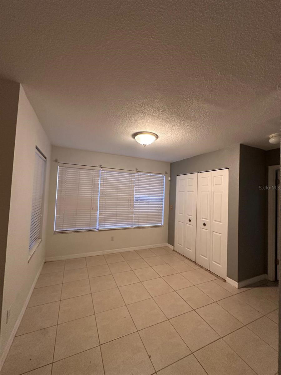 5112 CONROY RD #11, ORLANDO, FL, 32811