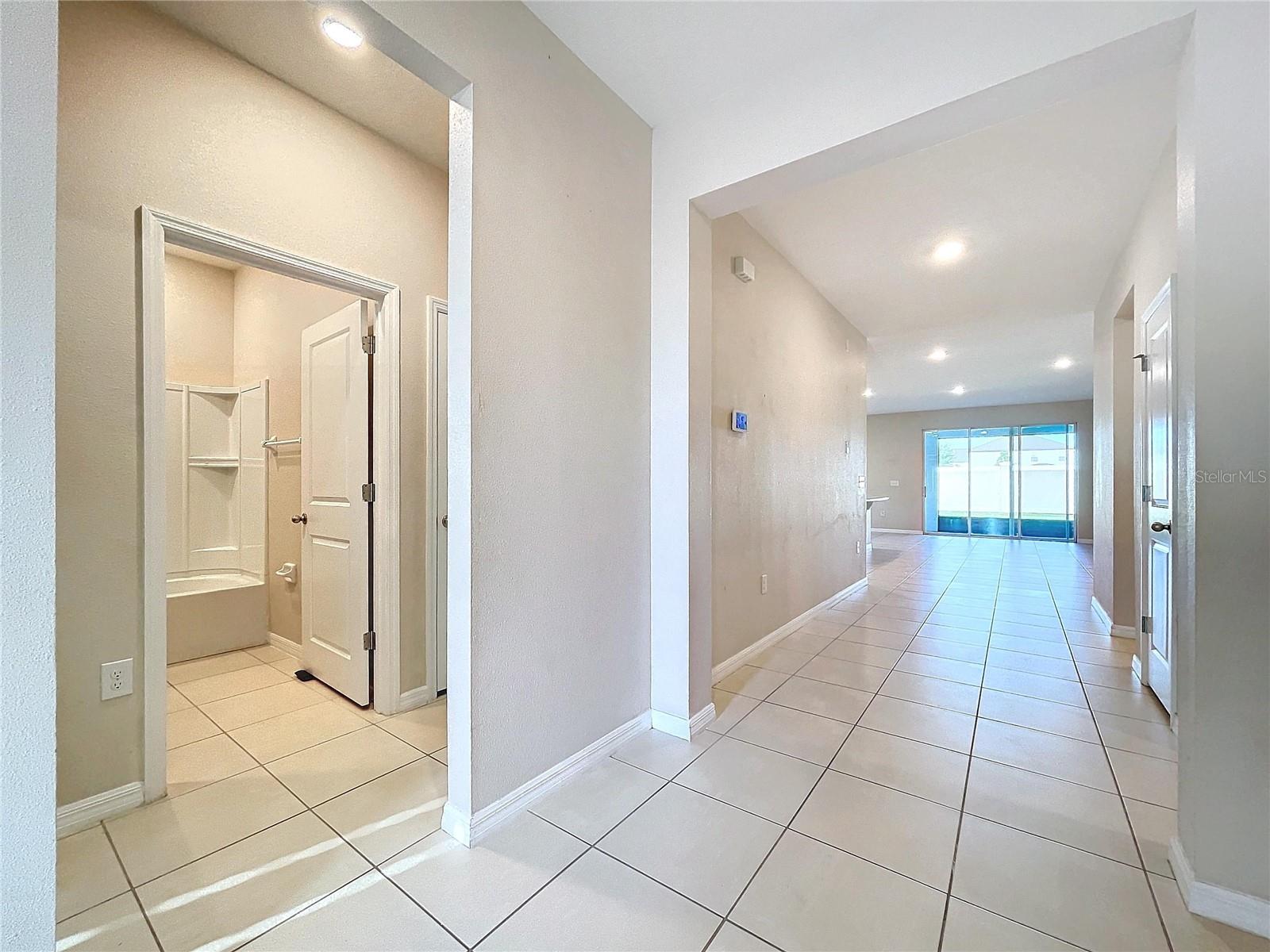 8341 BOWER BASS CIR, WESLEY CHAPEL, FL, 33545