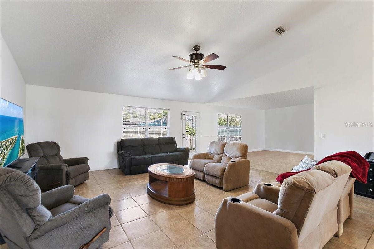 38 RED MILL DR, PALM COAST, FL, 32164