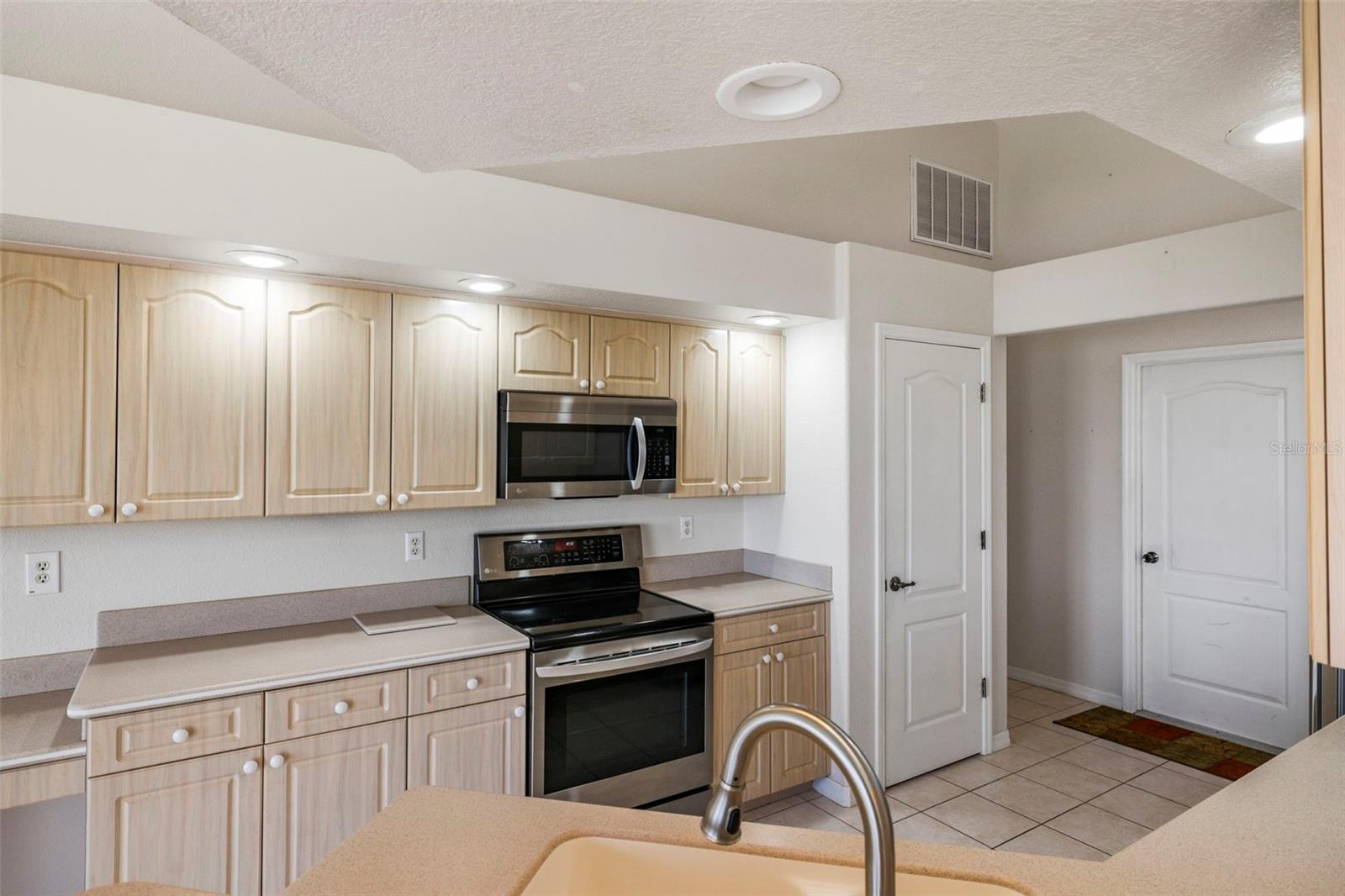 12942 SW KINGSWAY CIR, LAKE SUZY, FL, 34269