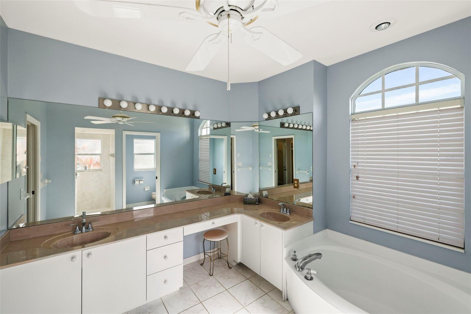 12942 SW KINGSWAY CIR, LAKE SUZY, FL, 34269