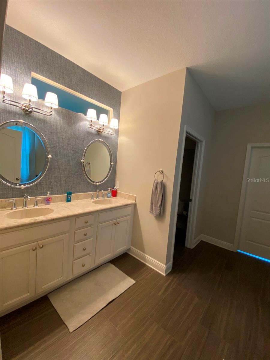 809 N OREGON AVE, TAMPA, FL, 33606