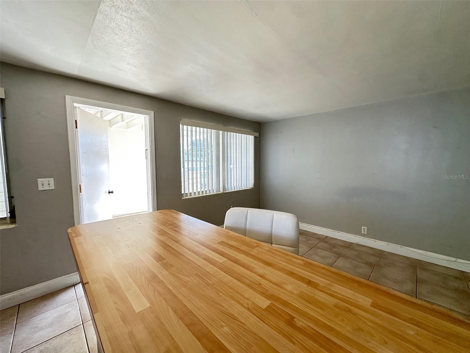 2035 EDGEWATER DR #10, CLEARWATER, FL, 33755