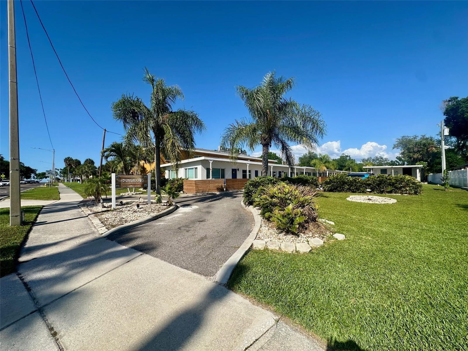 2035 EDGEWATER DR #10, CLEARWATER, FL, 33755