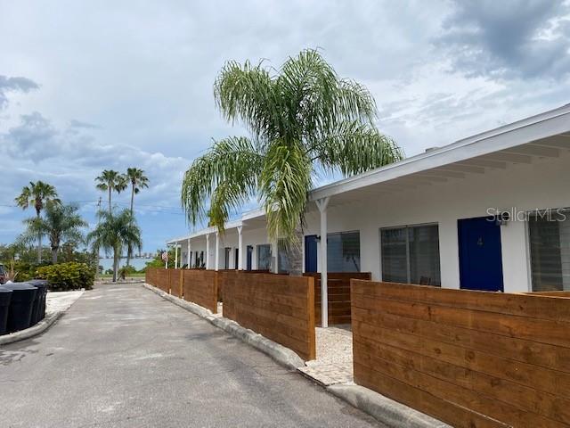 2035 EDGEWATER DR #10, CLEARWATER, FL, 33755