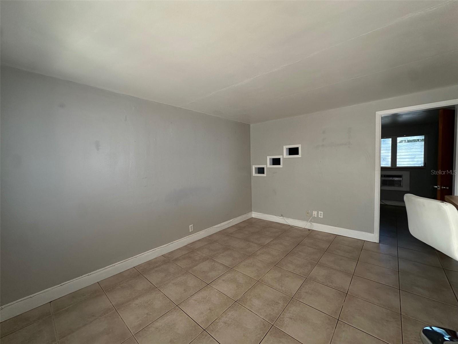 2035 EDGEWATER DR #10, CLEARWATER, FL, 33755