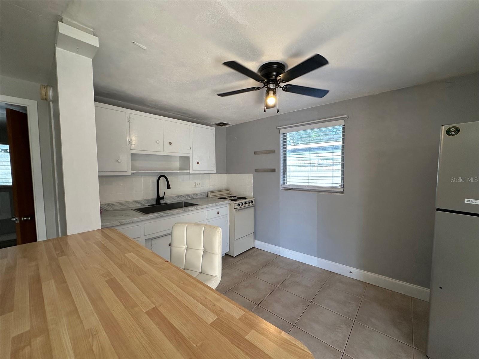 2035 EDGEWATER DR #10, CLEARWATER, FL, 33755