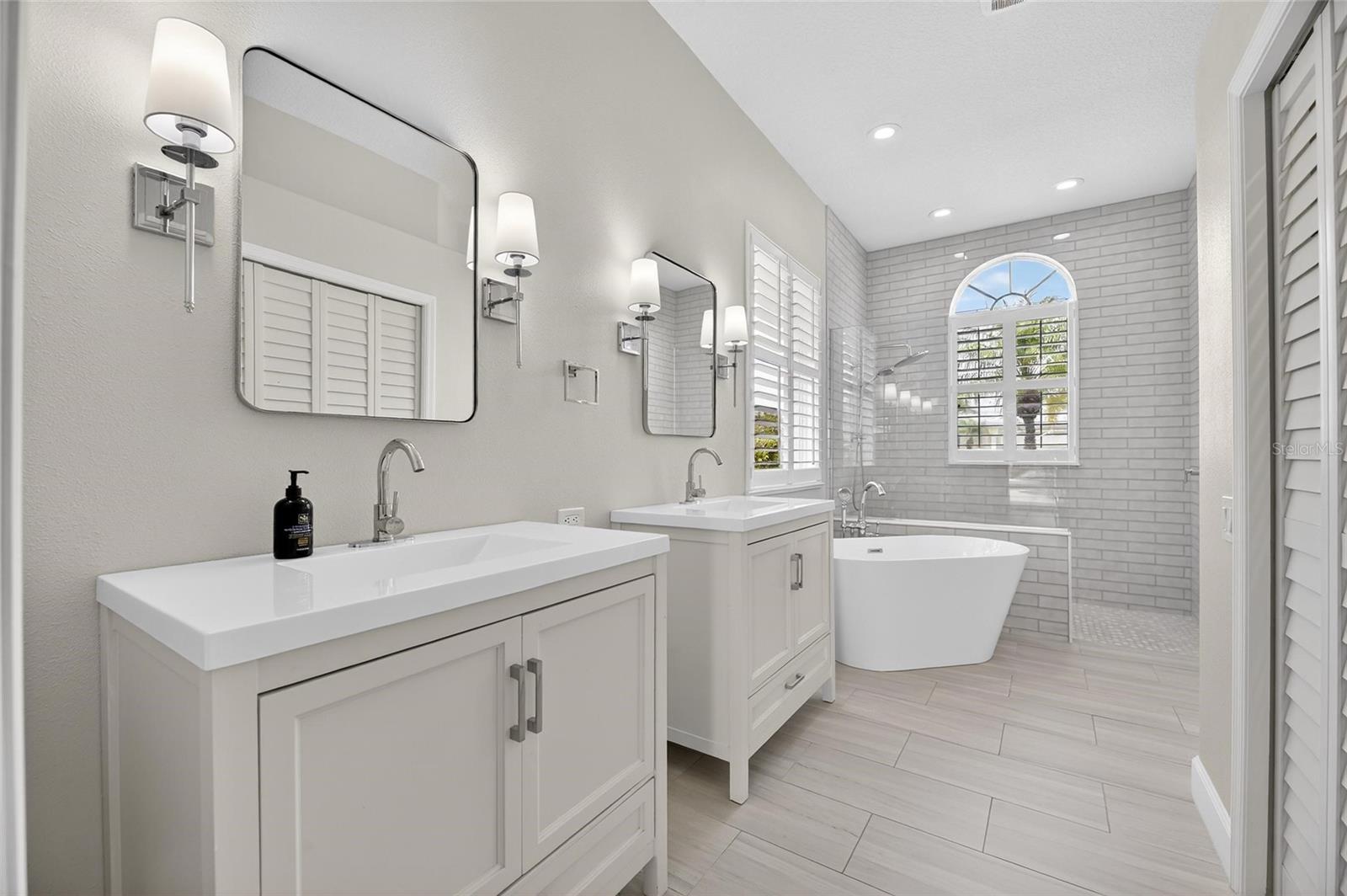 4720 CLIPPER DR, BRADENTON, FL, 34208