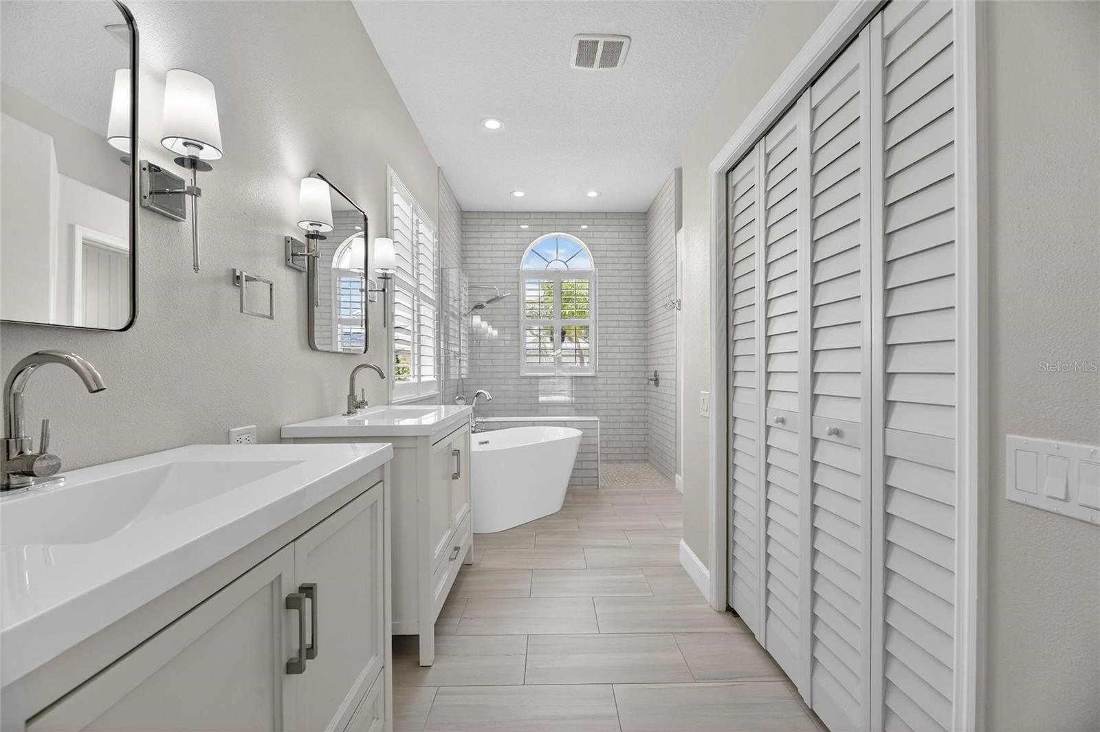 4720 CLIPPER DR, BRADENTON, FL, 34208