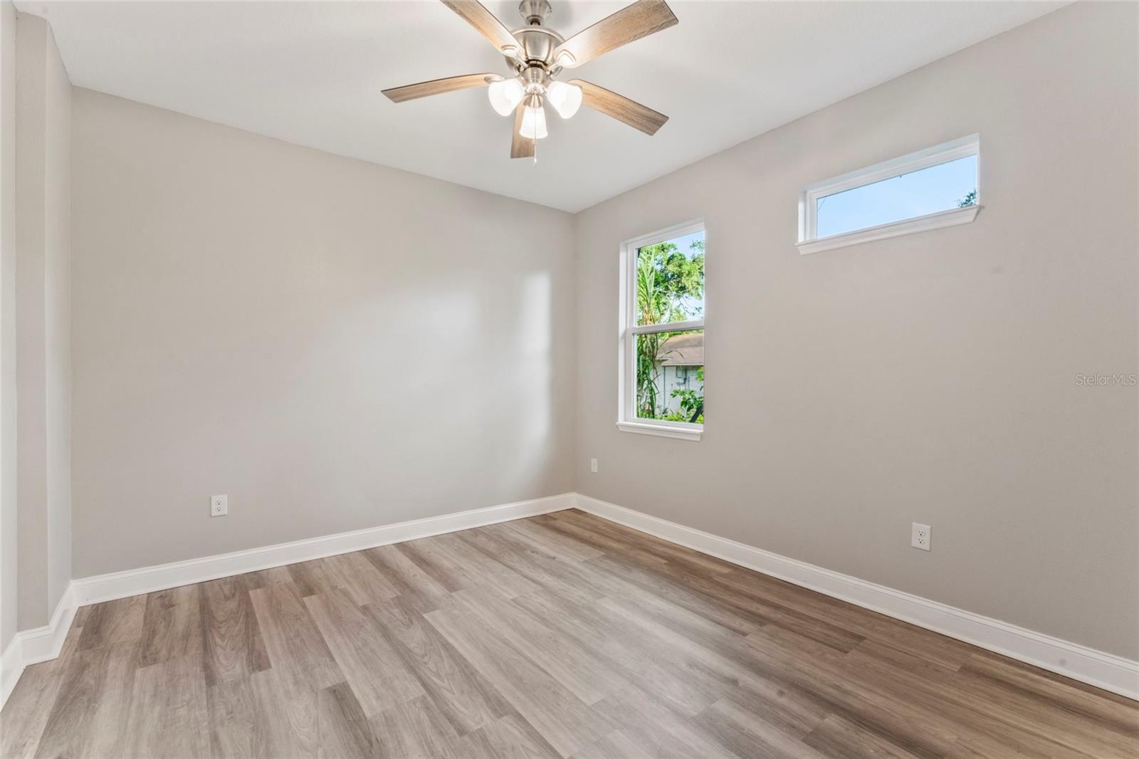 809 W LINEBAUGH AVE #1B, TAMPA, FL, 33612