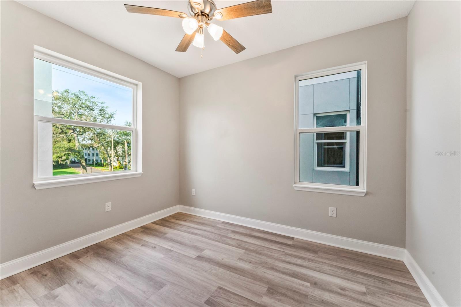 809 W LINEBAUGH AVE #1B, TAMPA, FL, 33612