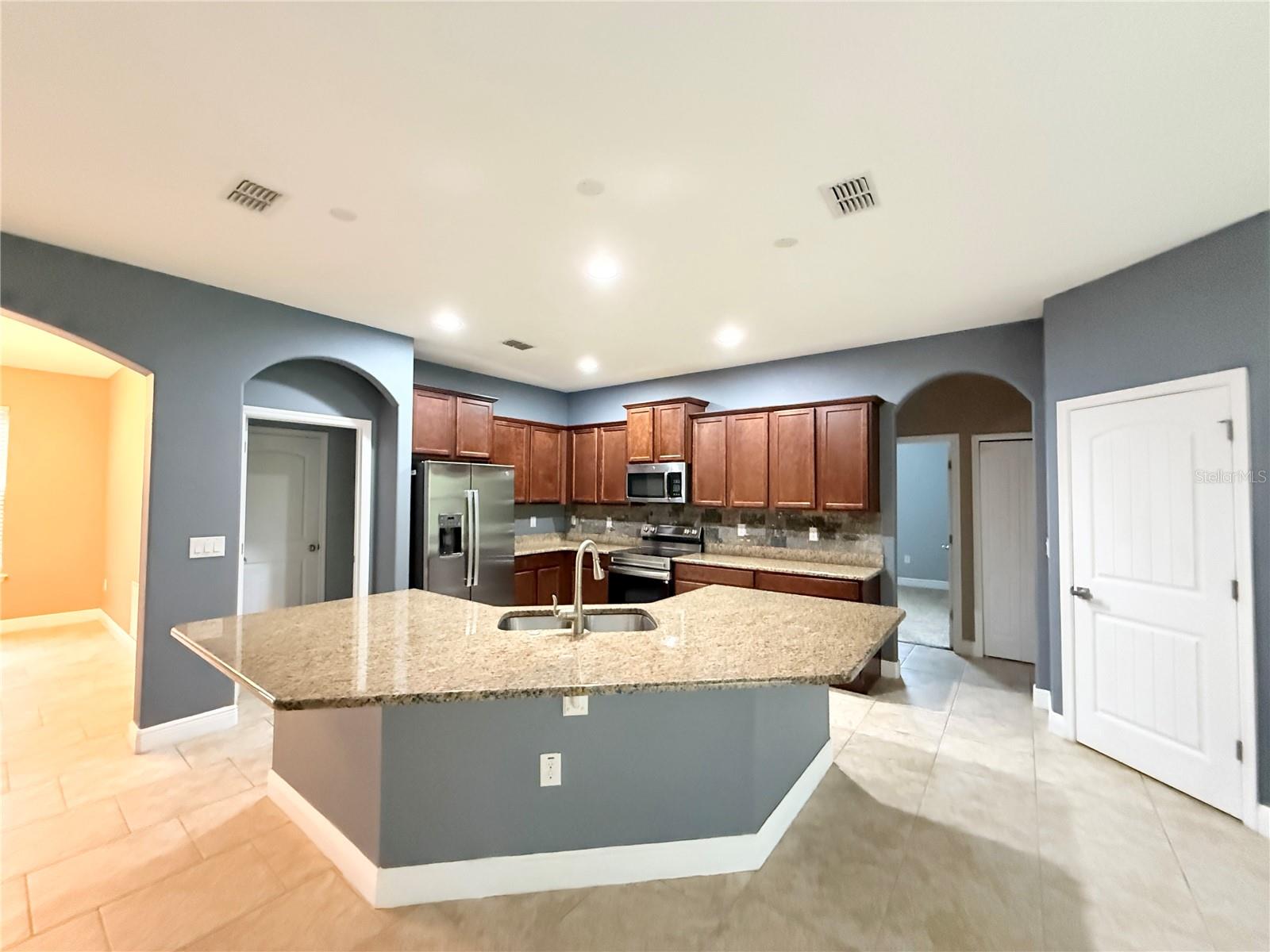 335 RIVER VALE LN, ORMOND BEACH, FL, 32174