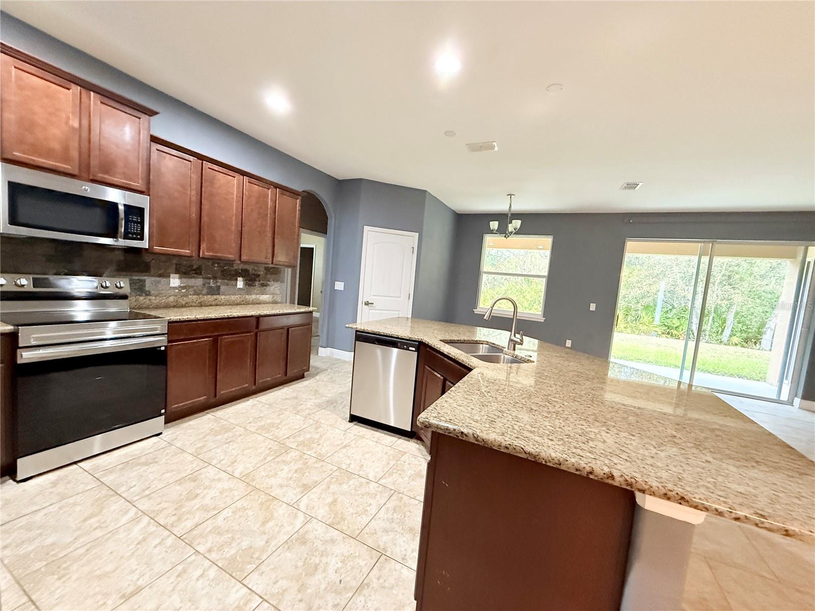 335 RIVER VALE LN, ORMOND BEACH, FL, 32174