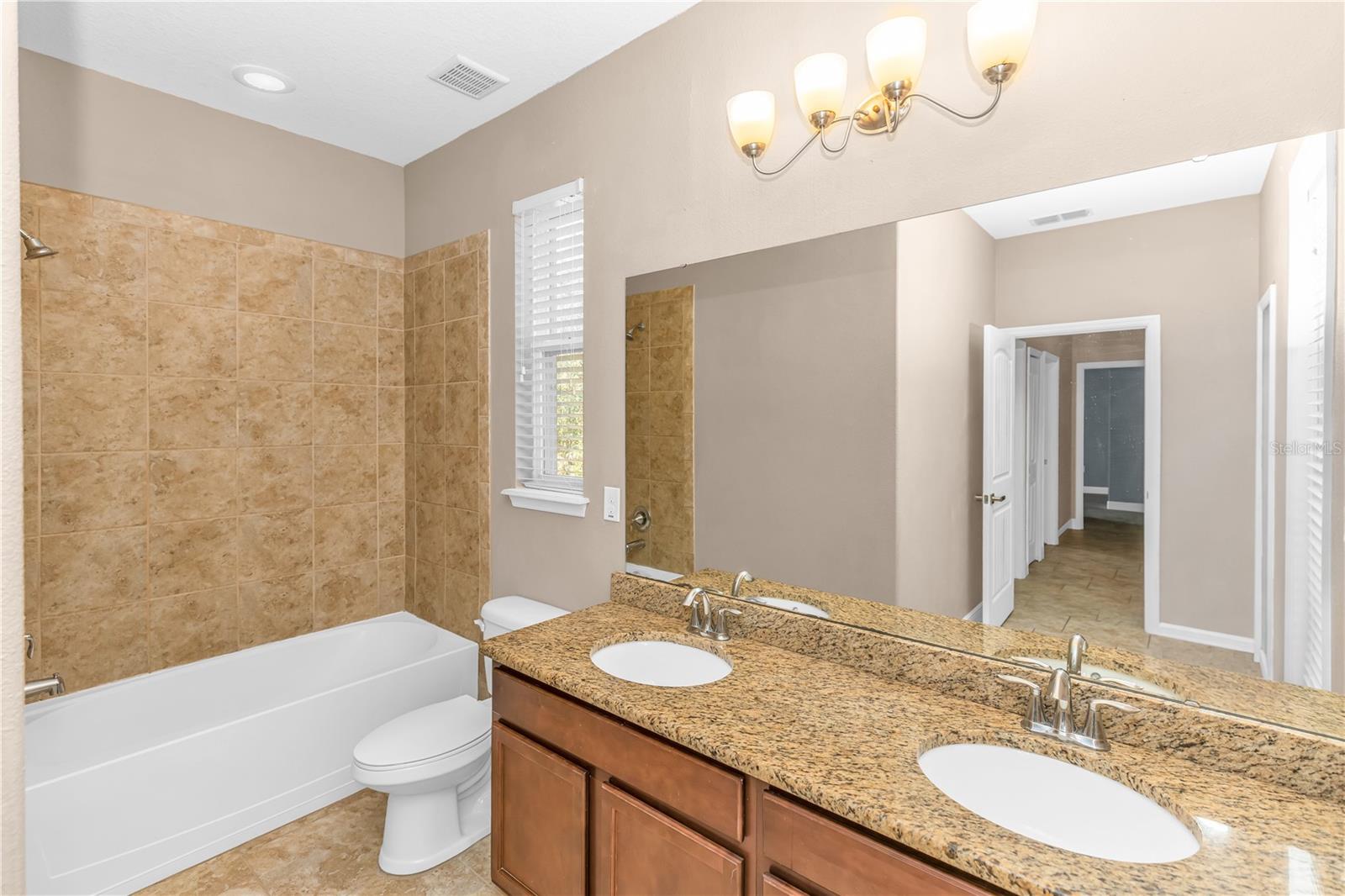 335 RIVER VALE LN, ORMOND BEACH, FL, 32174