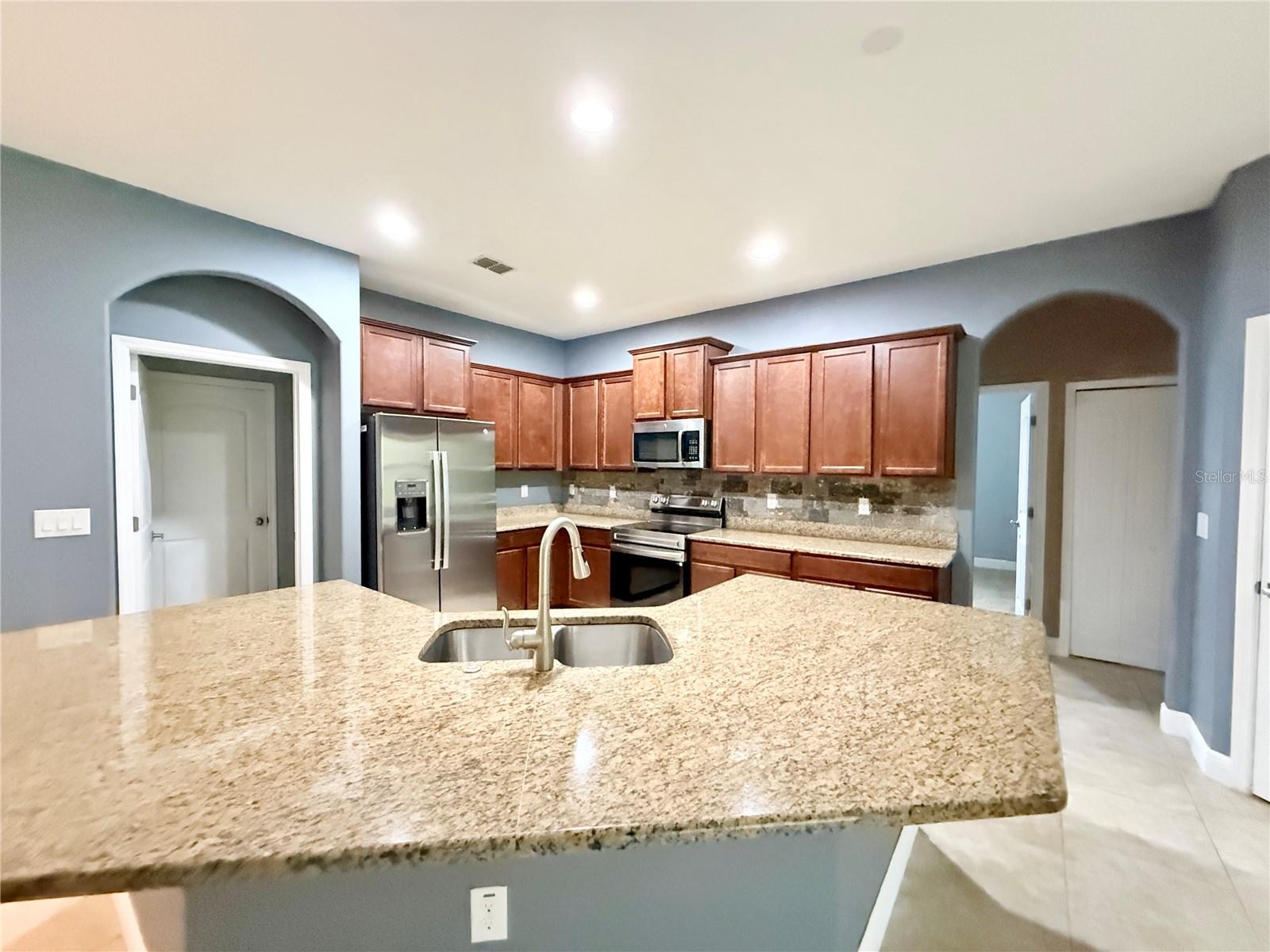335 RIVER VALE LN, ORMOND BEACH, FL, 32174