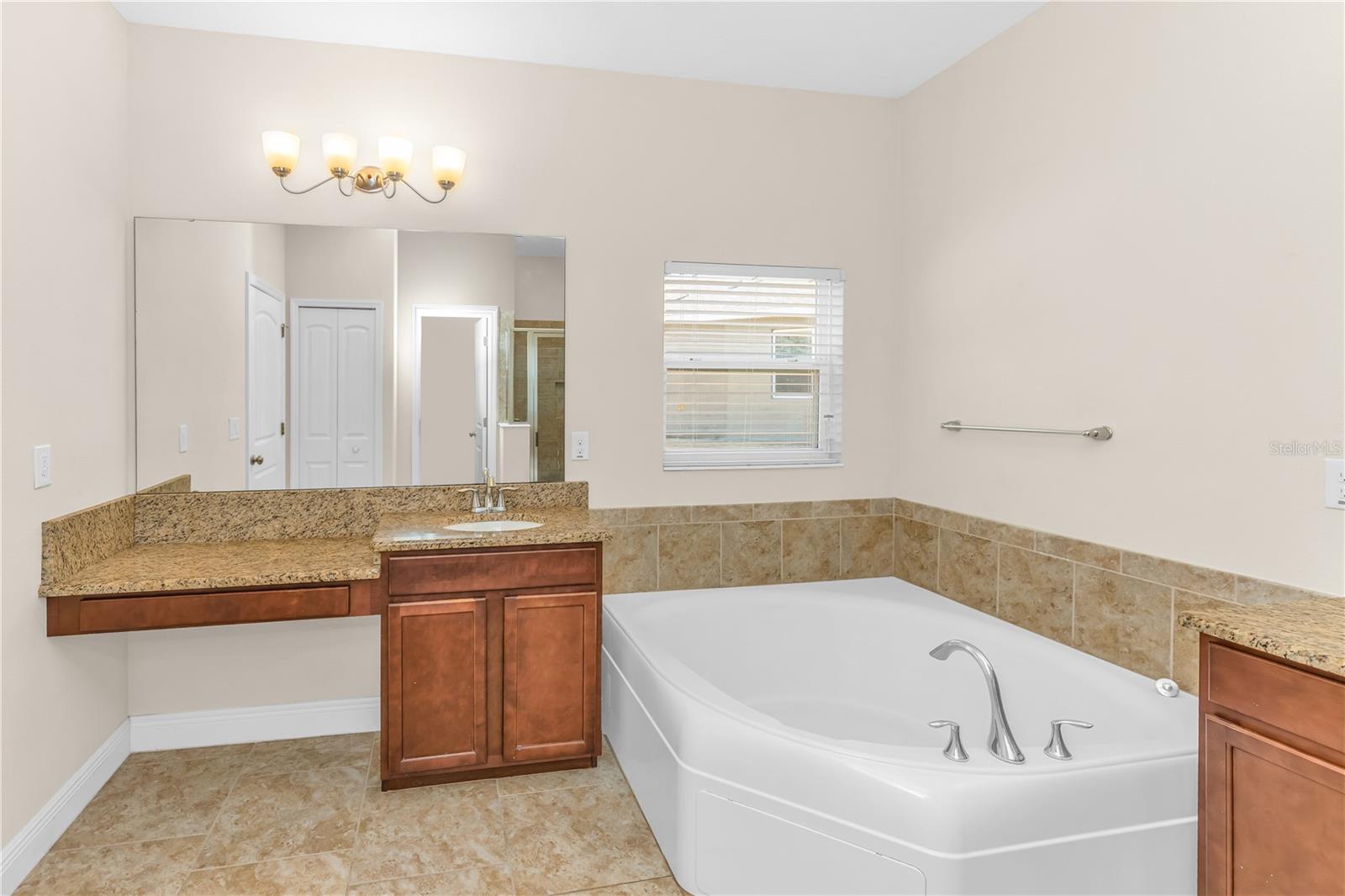 335 RIVER VALE LN, ORMOND BEACH, FL, 32174