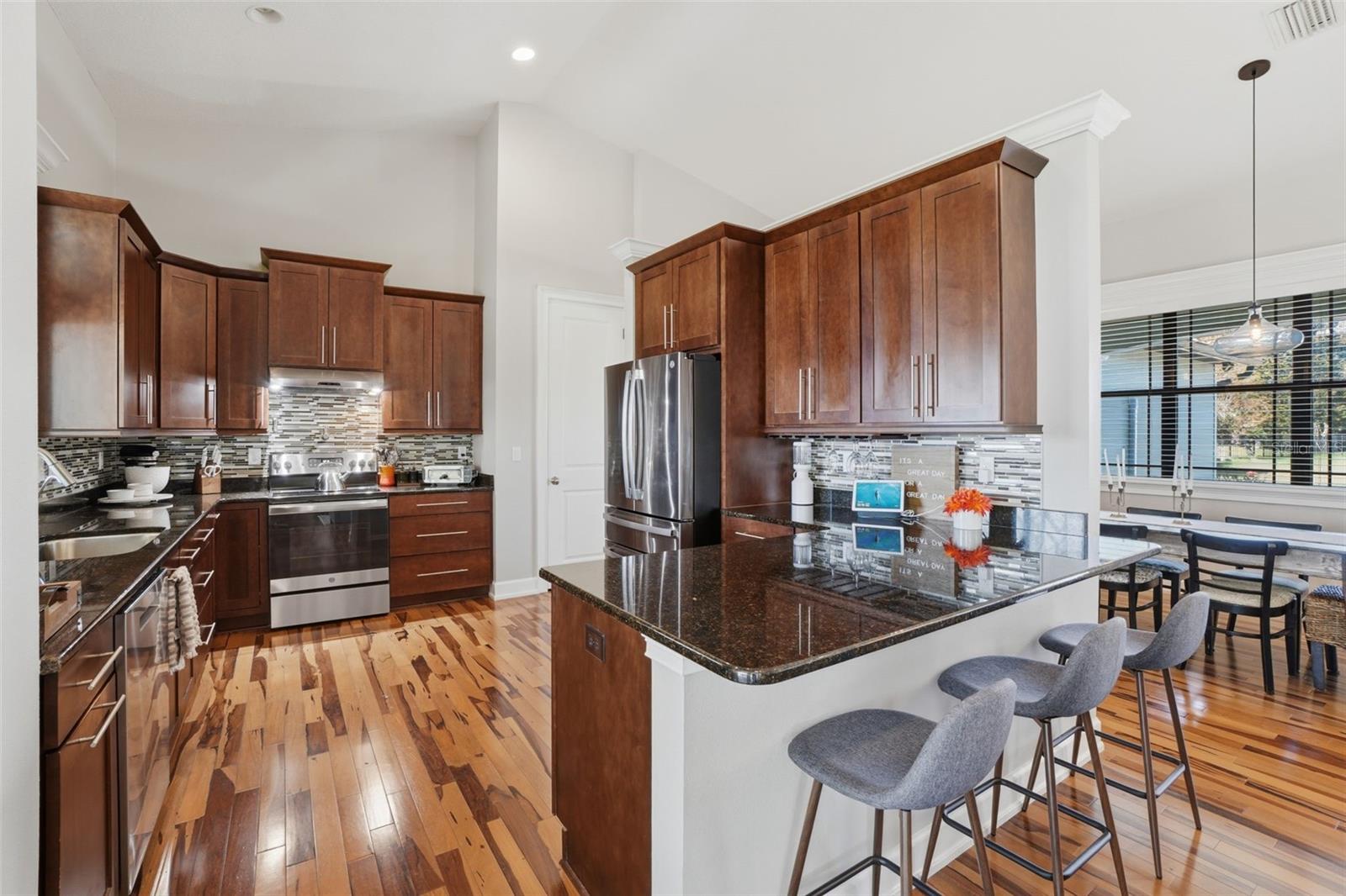 834 MILLSHORE DR, CHULUOTA, FL, 32766