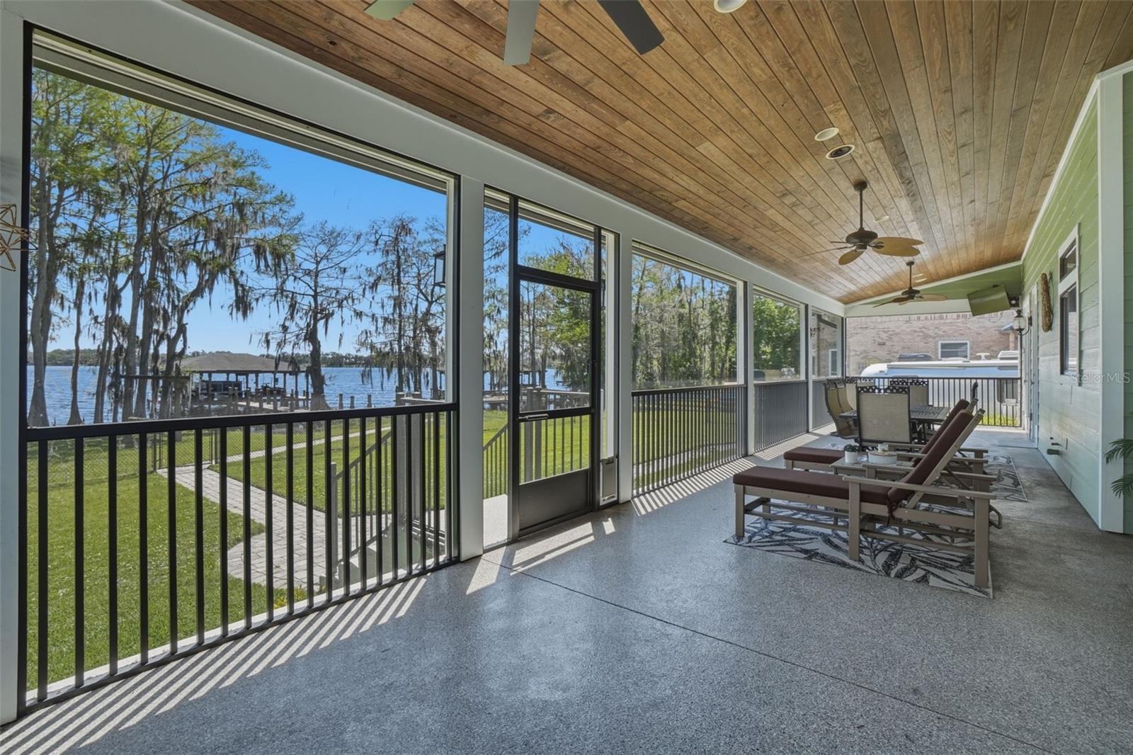 834 MILLSHORE DR, CHULUOTA, FL, 32766