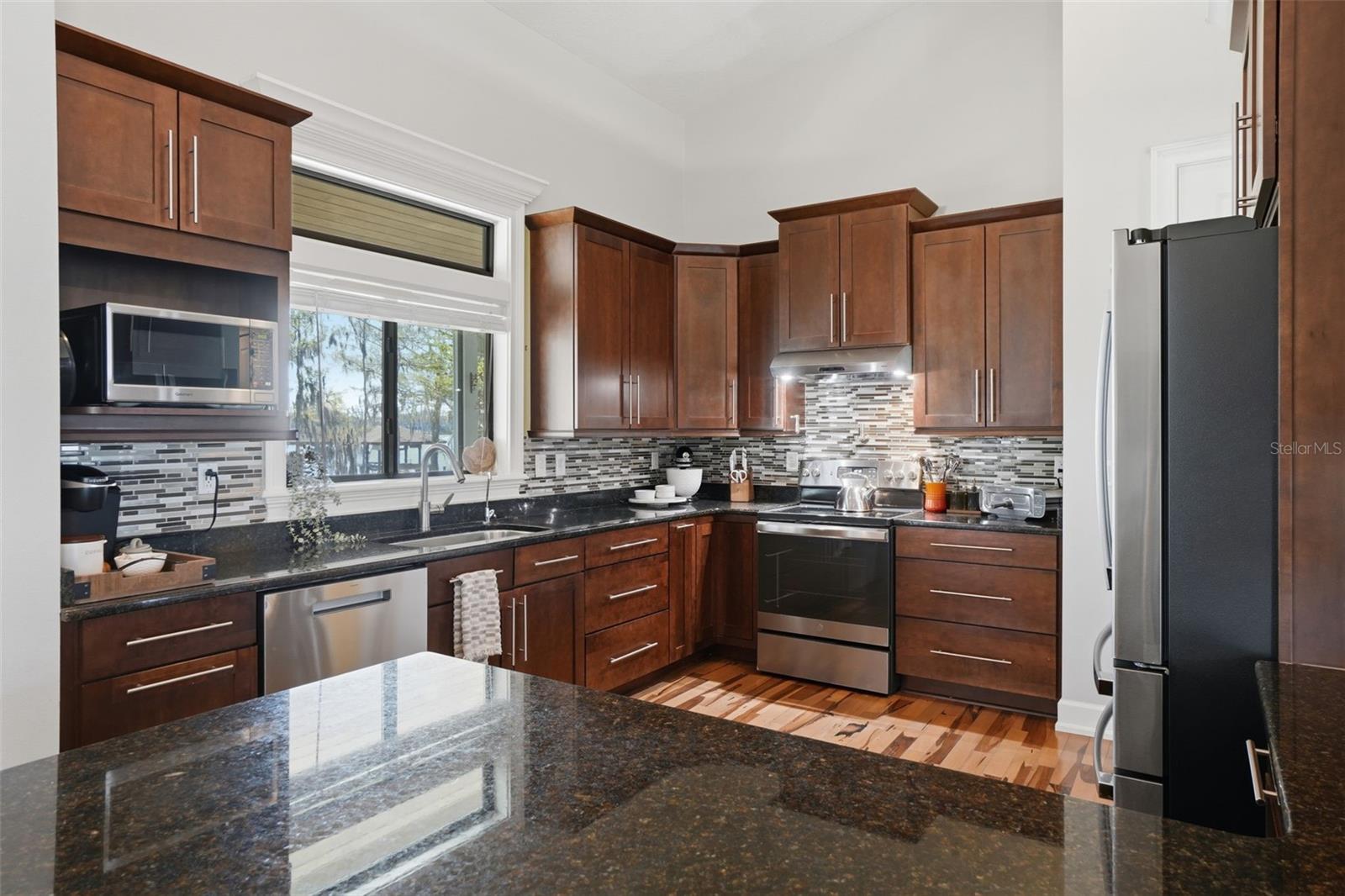 834 MILLSHORE DR, CHULUOTA, FL, 32766