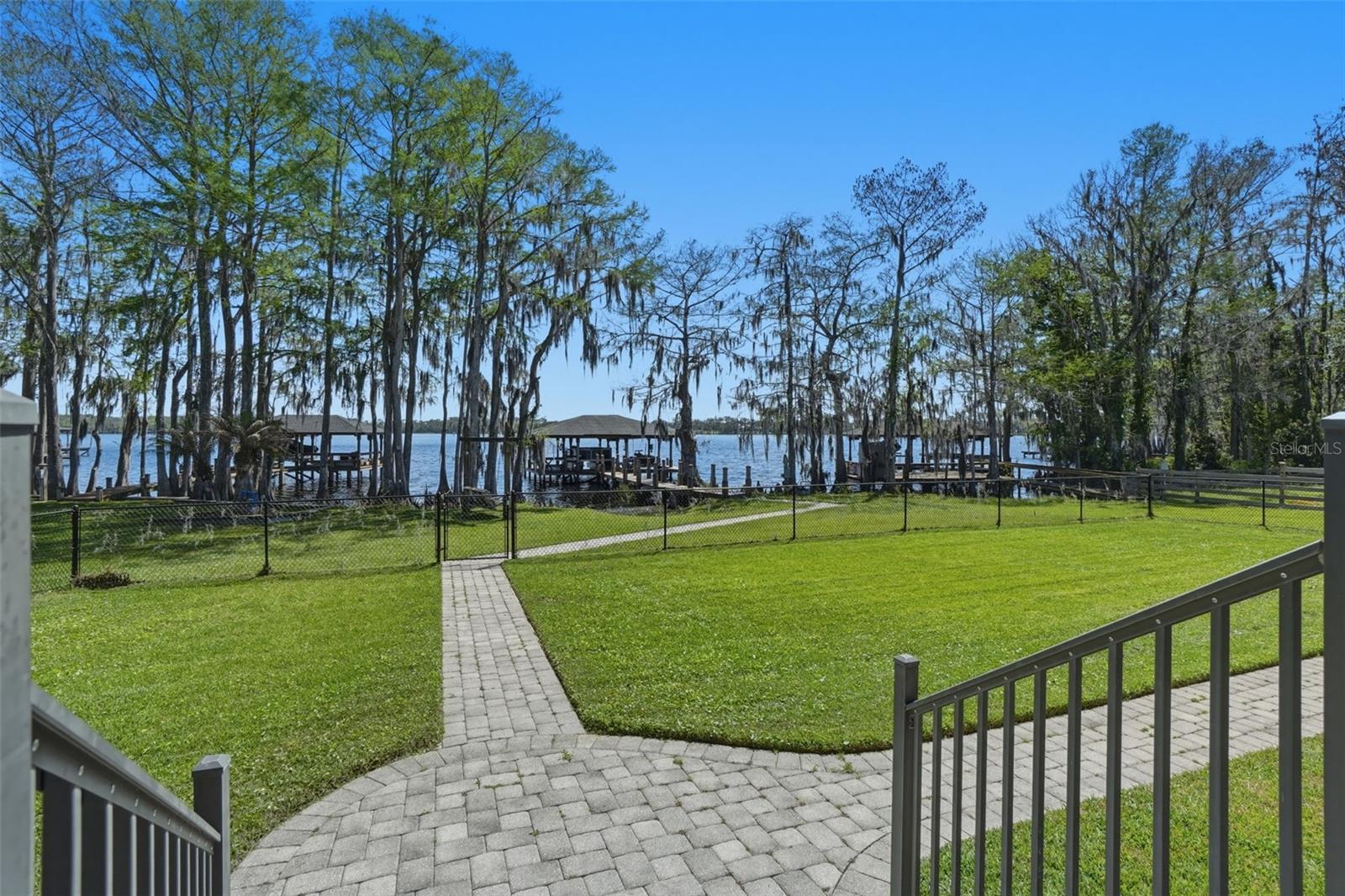 834 MILLSHORE DR, CHULUOTA, FL, 32766