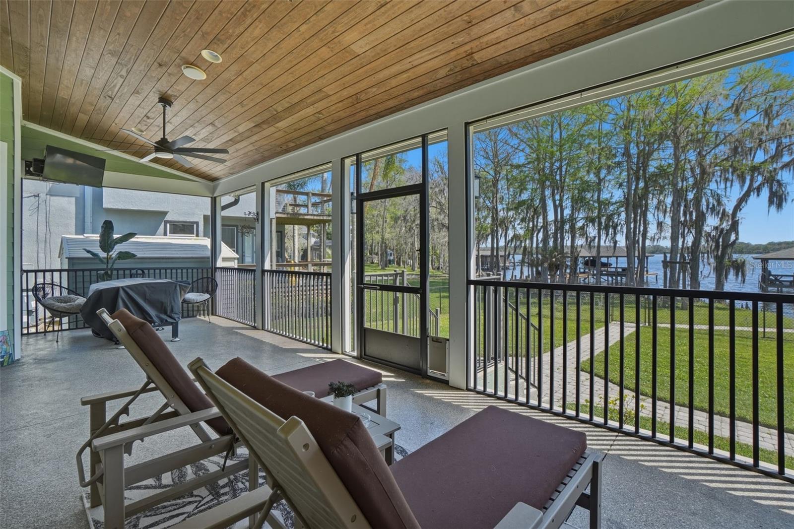 834 MILLSHORE DR, CHULUOTA, FL, 32766