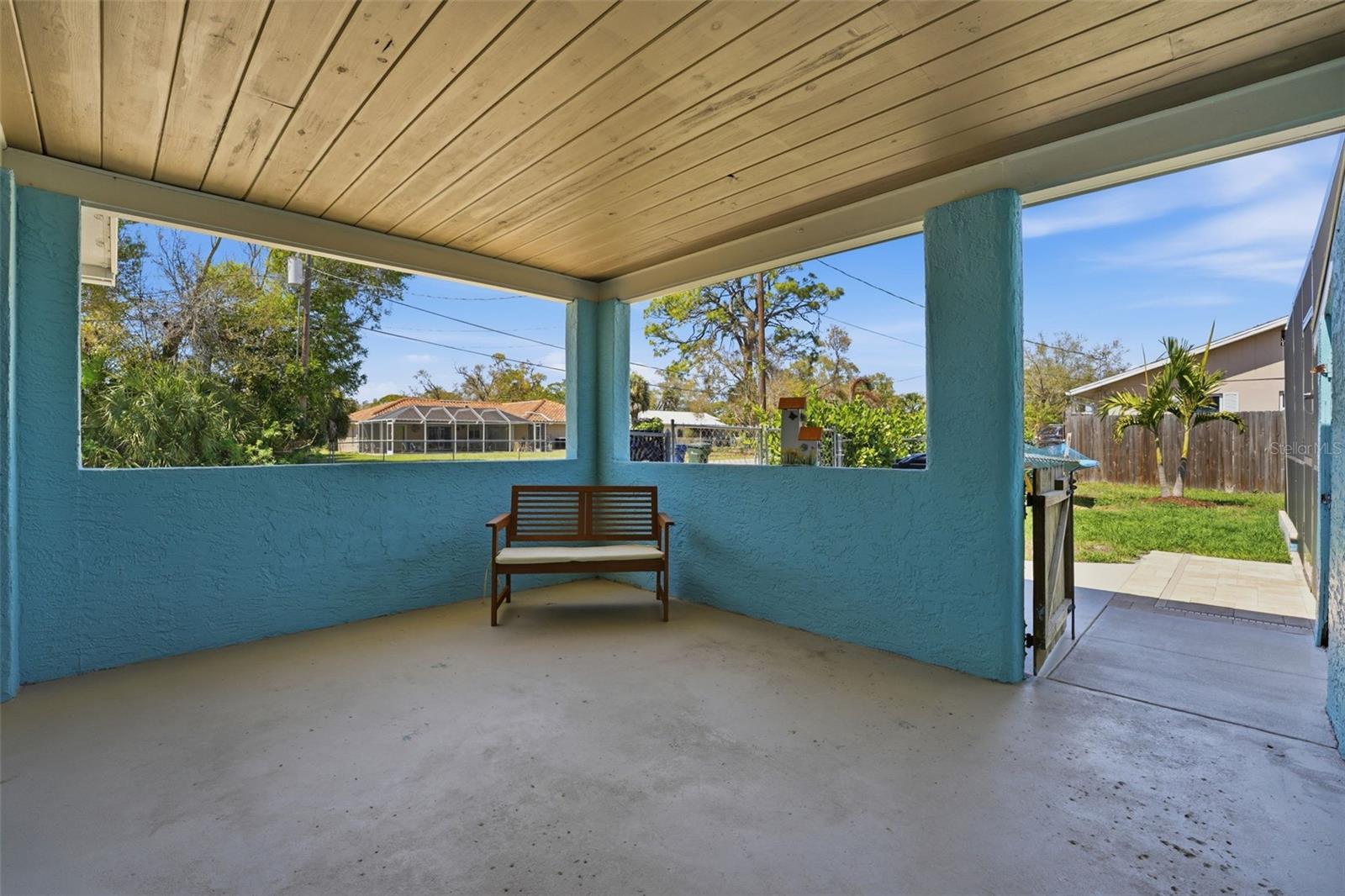 2400 PINE CT, NOKOMIS, FL, 34275
