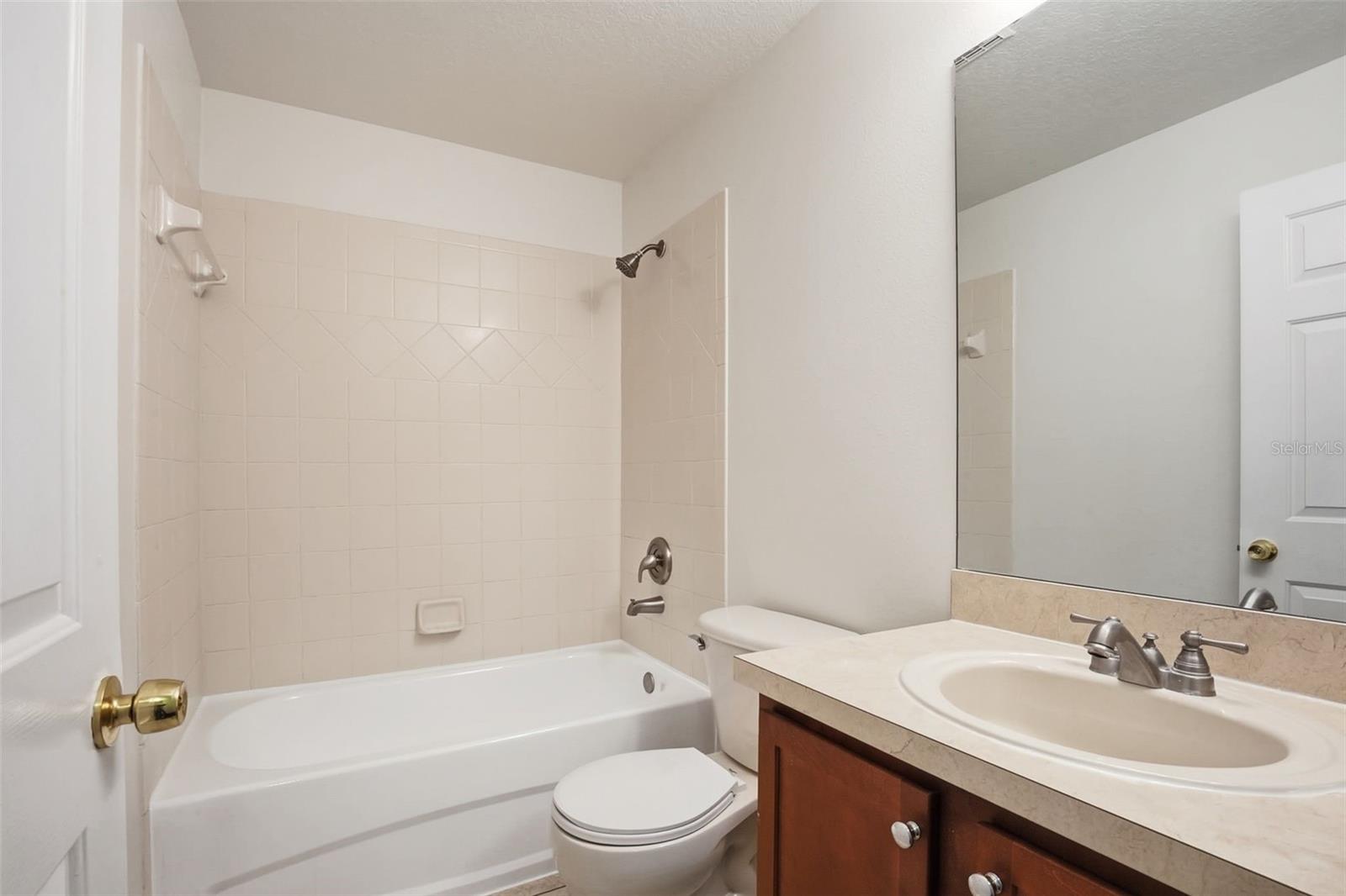 9620 CHARLESBERG DR #9, TAMPA, FL, 33635