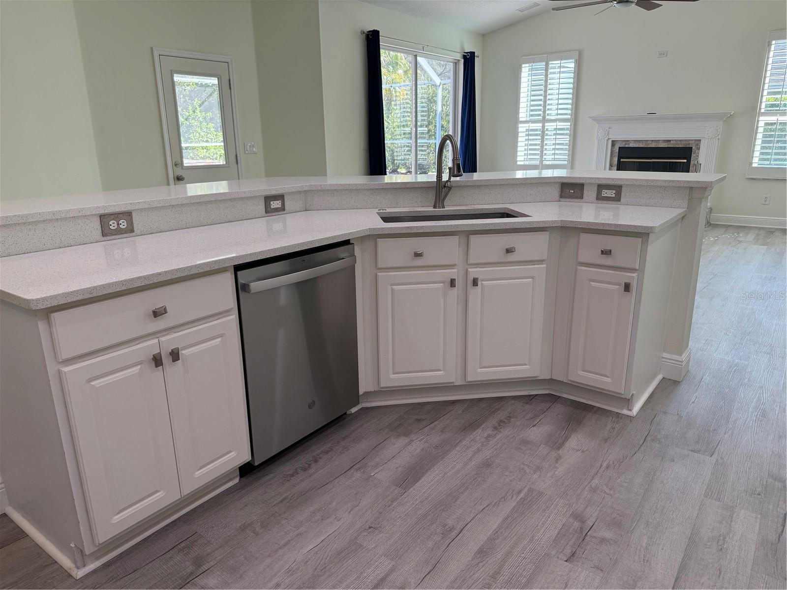 18902 SAINT LAURENT DR, LUTZ, FL, 33558