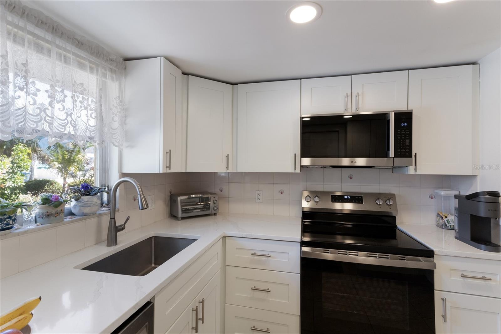 309 57TH ST, HOLMES BEACH, FL, 34217