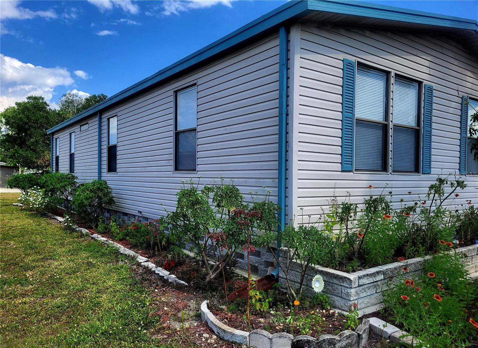 350 HORIZON DR, NORTH FORT MYERS, FL, 33903