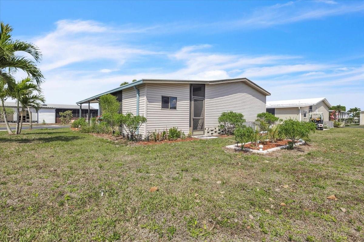 350 HORIZON DR, NORTH FORT MYERS, FL, 33903