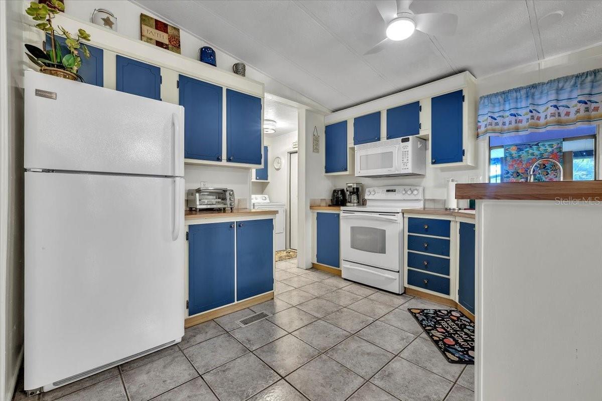 350 HORIZON DR, NORTH FORT MYERS, FL, 33903
