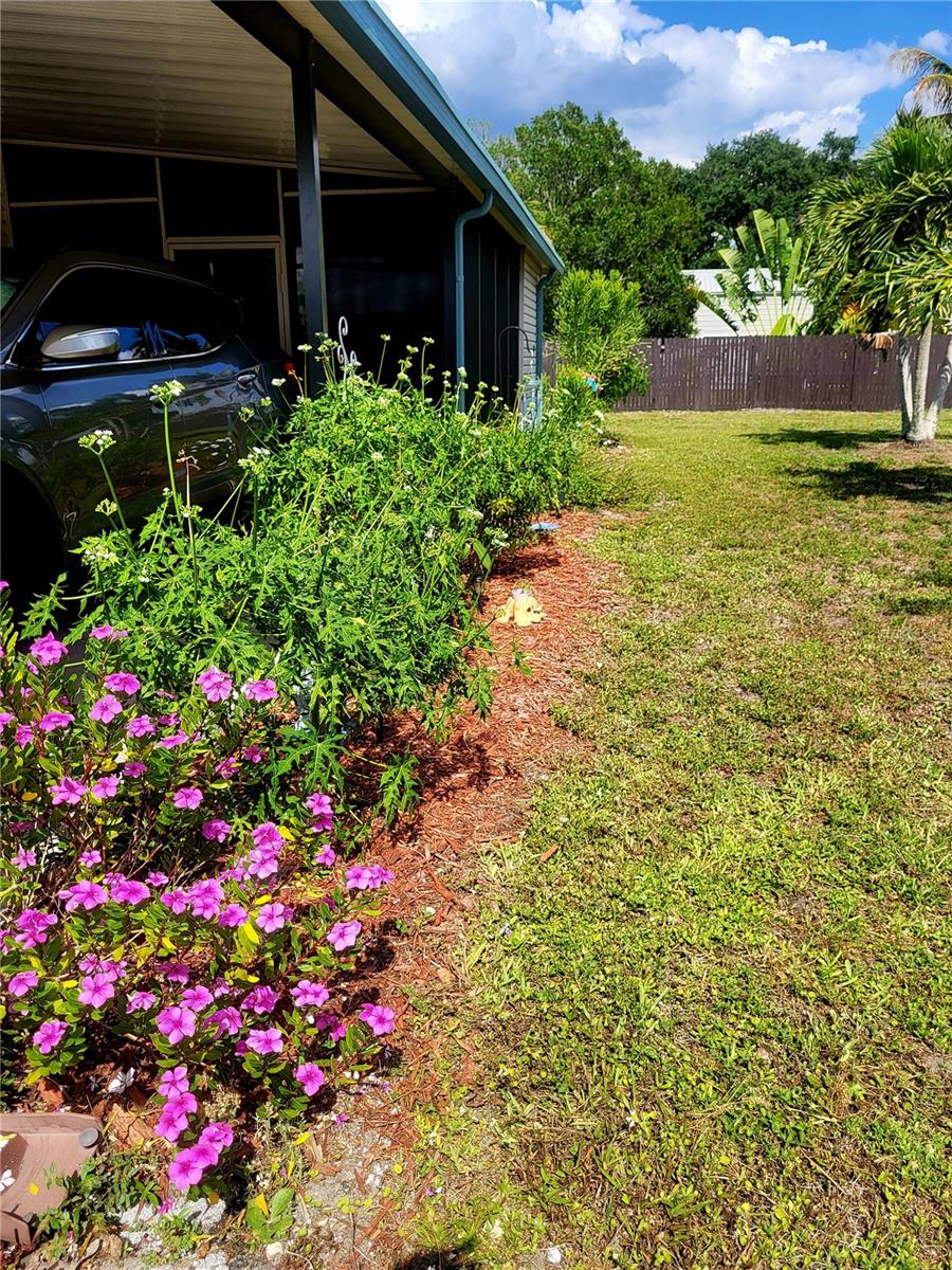 350 HORIZON DR, NORTH FORT MYERS, FL, 33903