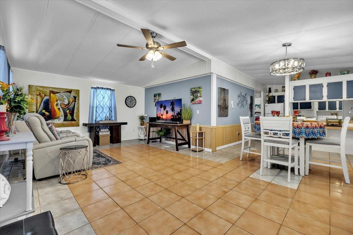 350 HORIZON DR, NORTH FORT MYERS, FL, 33903