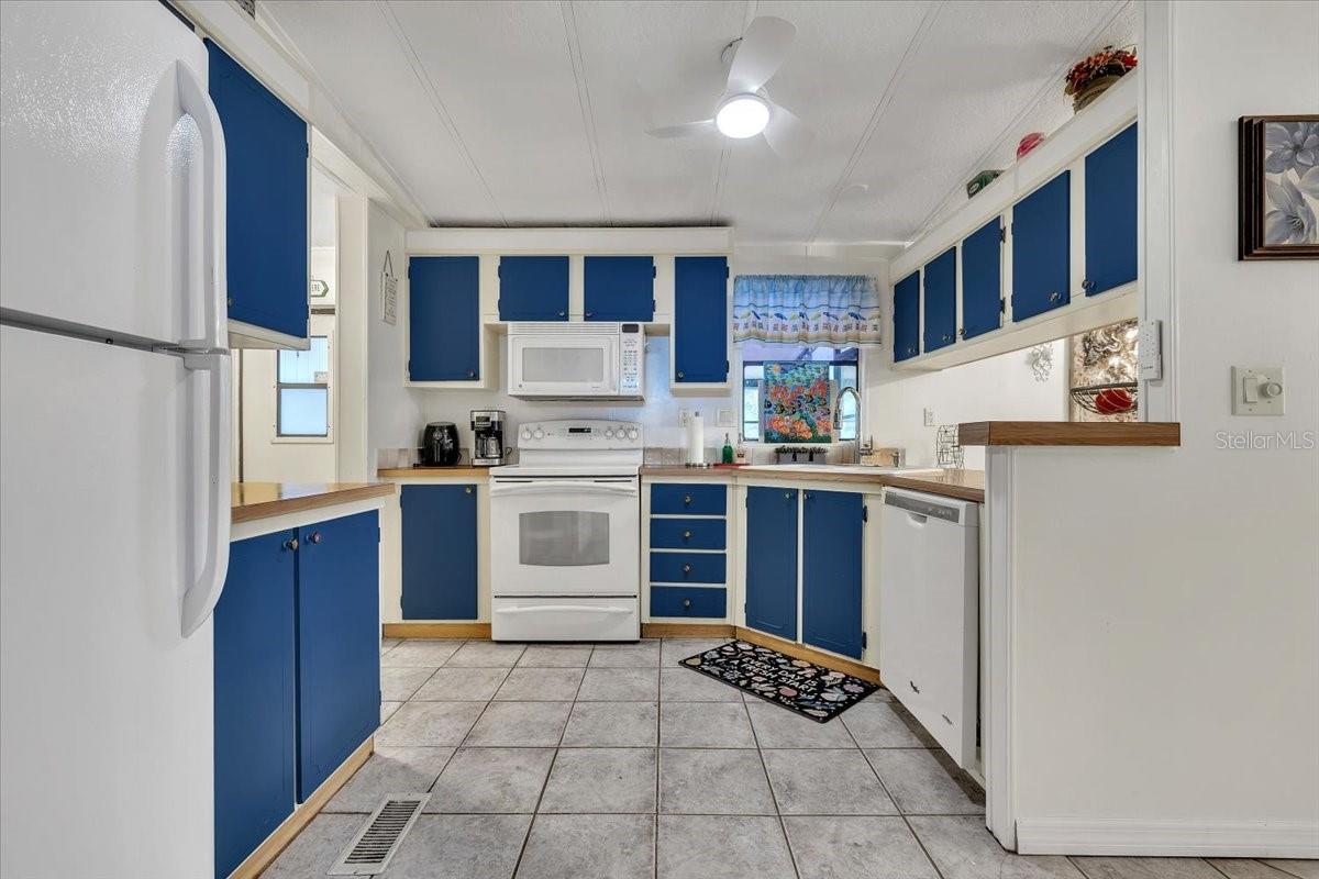 350 HORIZON DR, NORTH FORT MYERS, FL, 33903