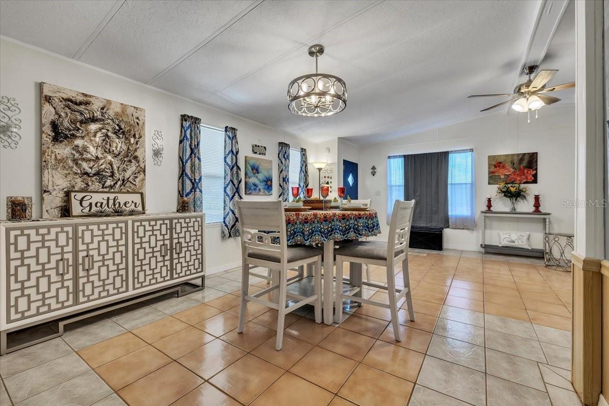 350 HORIZON DR, NORTH FORT MYERS, FL, 33903