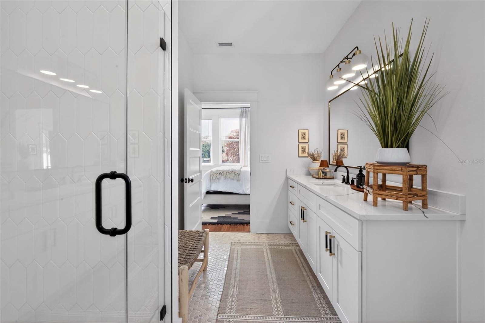 502 W NORTH BAY ST, TAMPA, FL, 33603