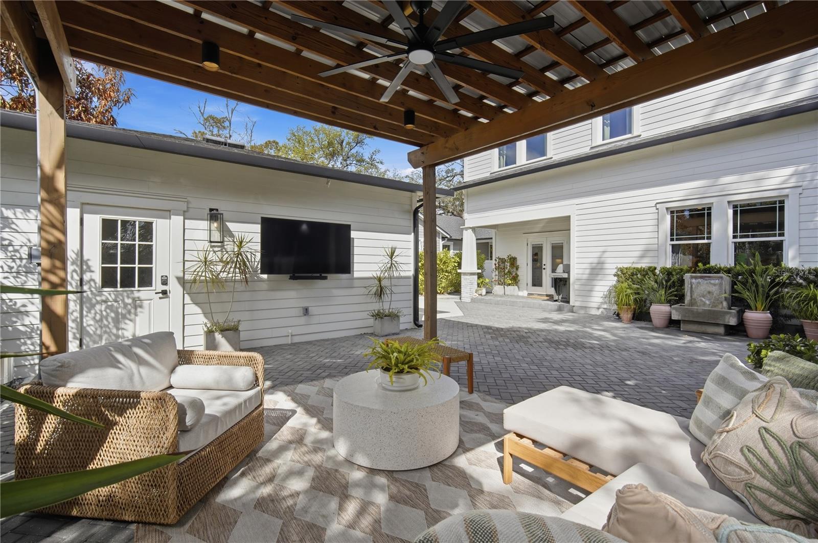 502 W NORTH BAY ST, TAMPA, FL, 33603