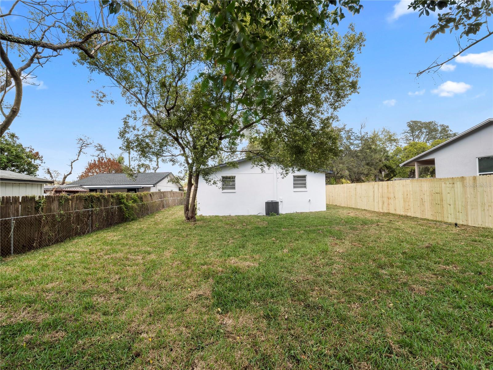 1426 W YUKON ST, TAMPA, FL, 33604