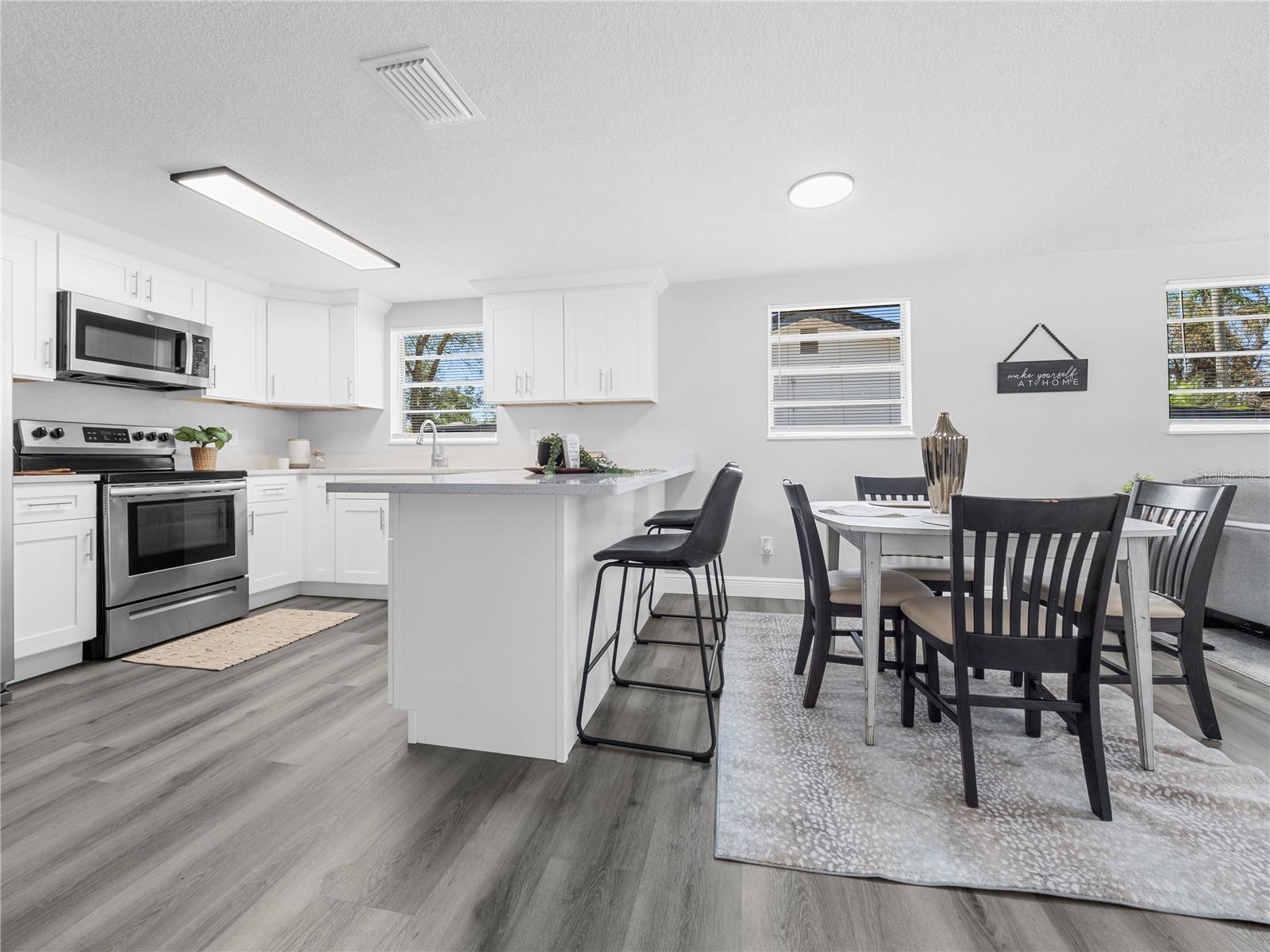 1426 W YUKON ST, TAMPA, FL, 33604