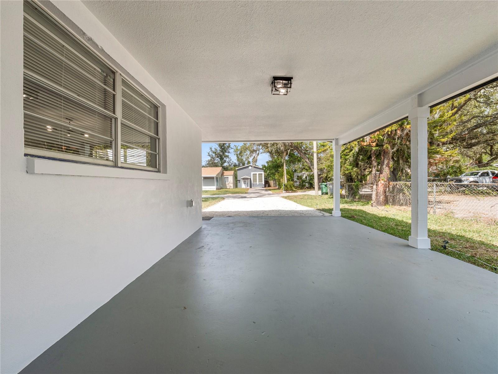 1426 W YUKON ST, TAMPA, FL, 33604