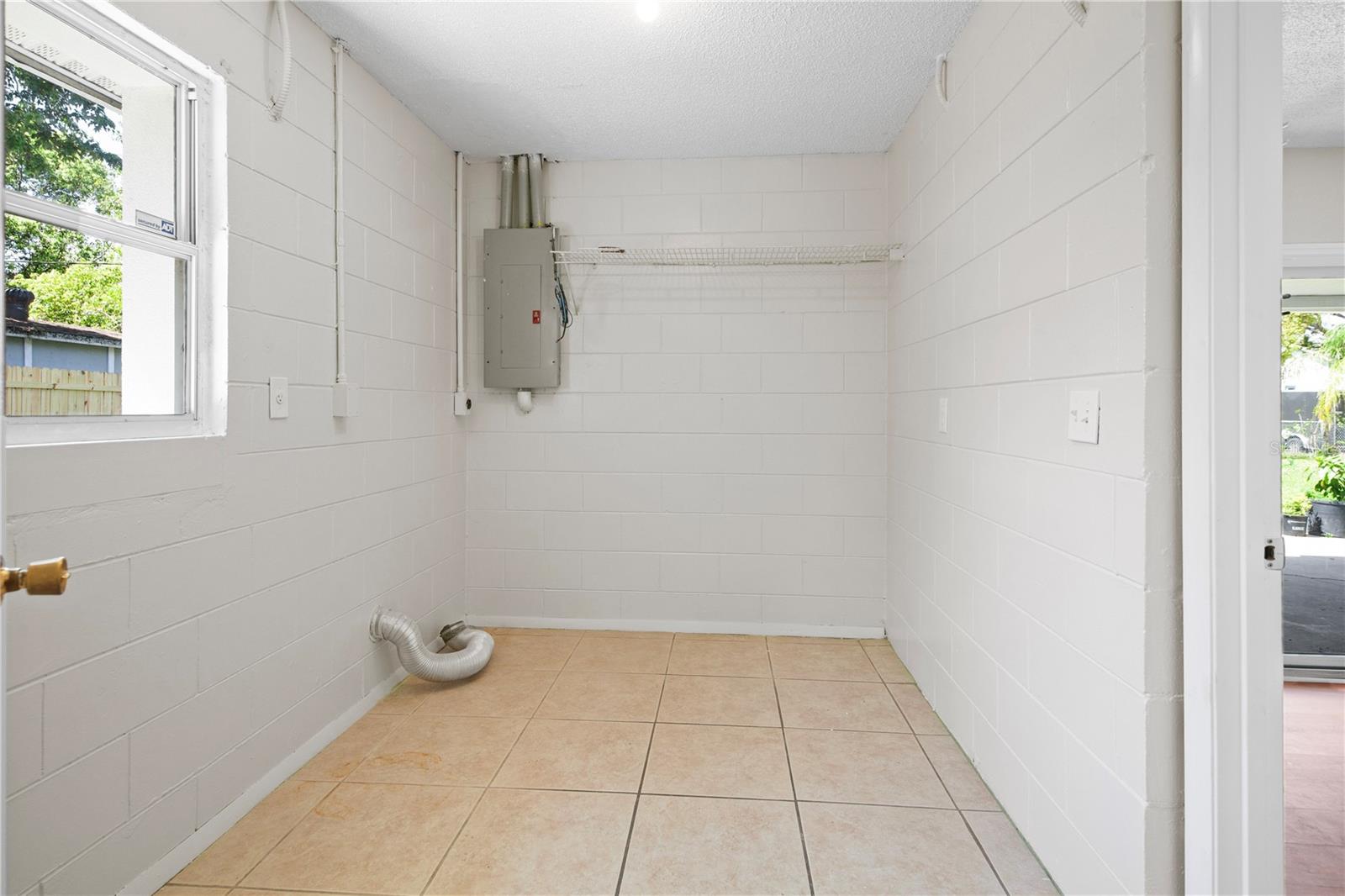 400 MONTANA AVE, ST CLOUD, FL, 34769