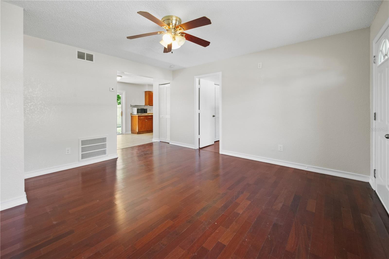 400 MONTANA AVE, ST CLOUD, FL, 34769