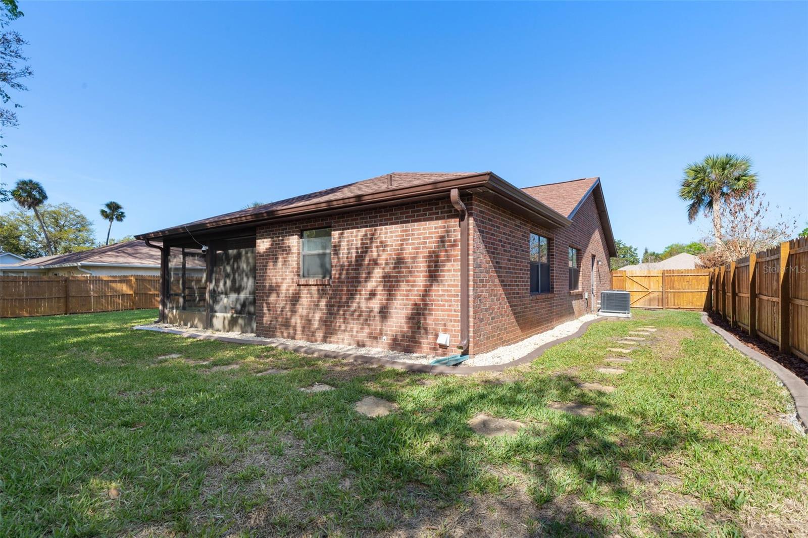 8 ASTON CIR, ORMOND BEACH, FL, 32174