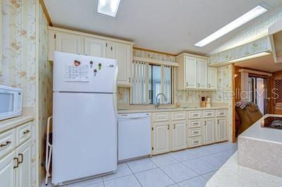 35909 BUENO DR, ZEPHYRHILLS, FL, 33541