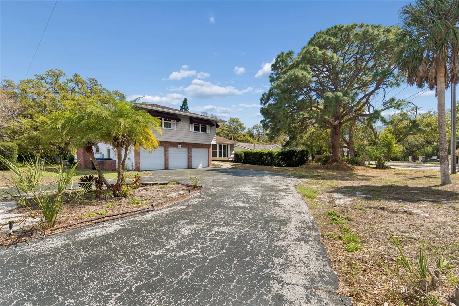 2027 PARK ST N, ST PETERSBURG, FL, 33710