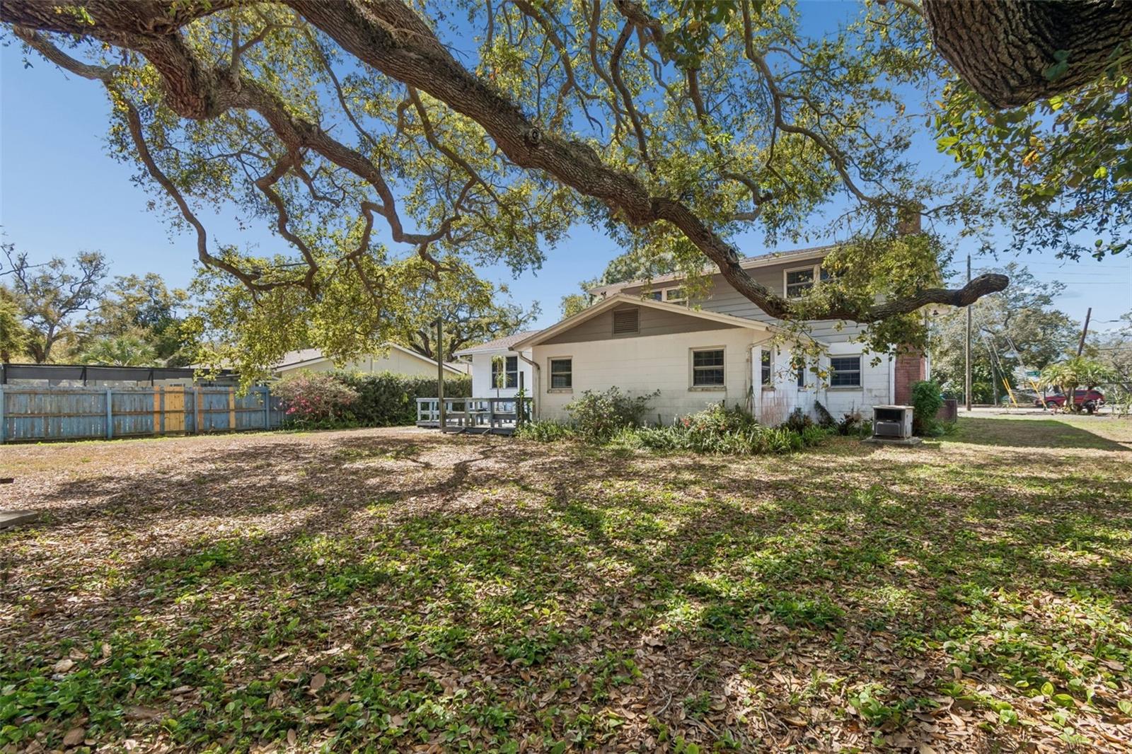 2027 PARK ST N, ST PETERSBURG, FL, 33710